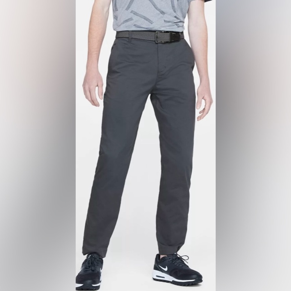 Nike | Dri-fit UV Men’s Slim-fit Golf Chino Pants in Dark Smoke Grey